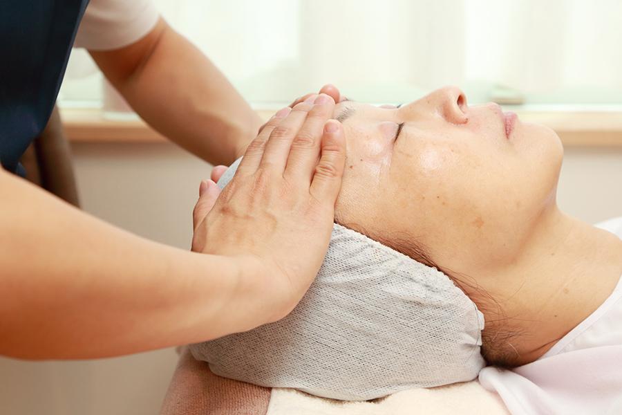 ③＜超保湿でエイジングケア＞贅沢保湿の立体3Dマスクで超しっとりうるツヤ 60分（通常4,950円）