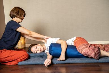 タイ古式＋ドライヘッドスパ＋リフレクソロジー(足つぼ)185分[thai massage&head&foot185]