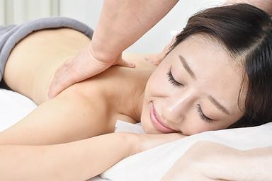 【当店人気No.1】アロマオイルリンパケア 60分