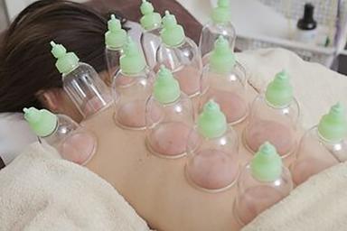 背面の不調を整える鍼（背面）