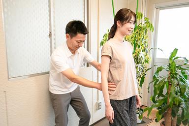 【初回限定】【スポーツ整体と姿勢学習と針コース】ケガの早期復帰、思い切り動ける体へ/整体×姿勢×針/80分/通常料金10,000