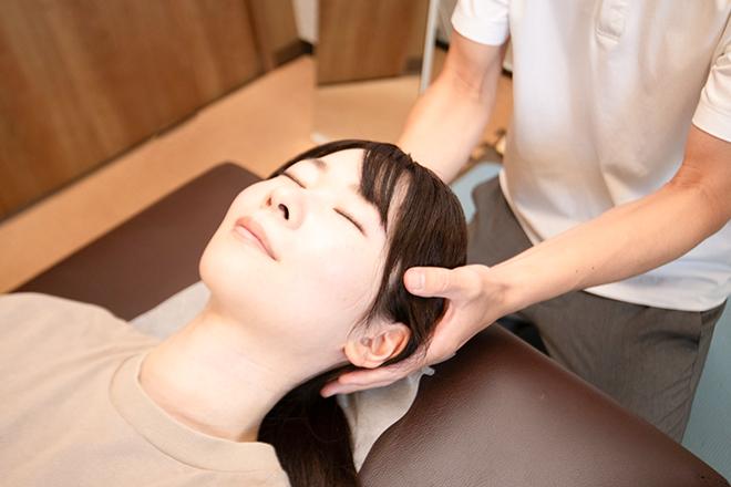 【初回限定】【不調を改善したい方へ整体と姿勢学習コース】体をゆっくり動かして不調が楽に/整体×姿勢/60分 通常料金6,600円