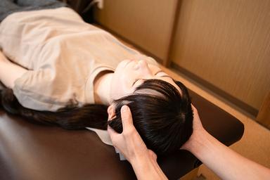【不調を改善したい方へ整体と姿勢学習コース】体をゆっくり動かして、不調が楽に/整体×姿勢/60分