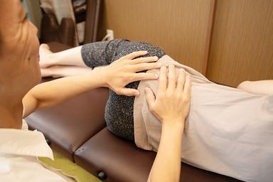 【腰痛を改善したい方へ整体と姿勢学習コース】体をゆっくり動かして、痛みが楽に/整体×姿勢/ 60分