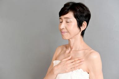 《育乳/下垂/産後ケア》光バストケア 30分
