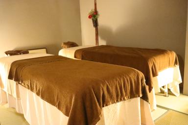 Couple Deep Tissue & Aroma 90min (2 Guests)