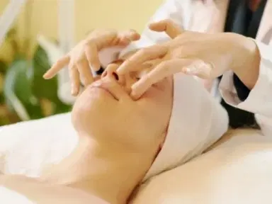 [Available for Single & Couple Massage] Face Massage 60min