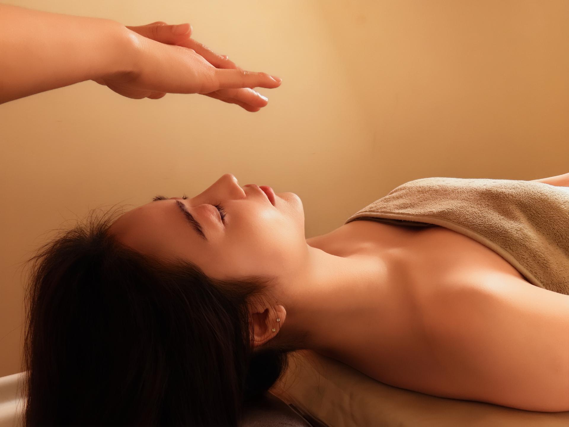 【不眠解消】リラクゼーションヘッドスパ60分