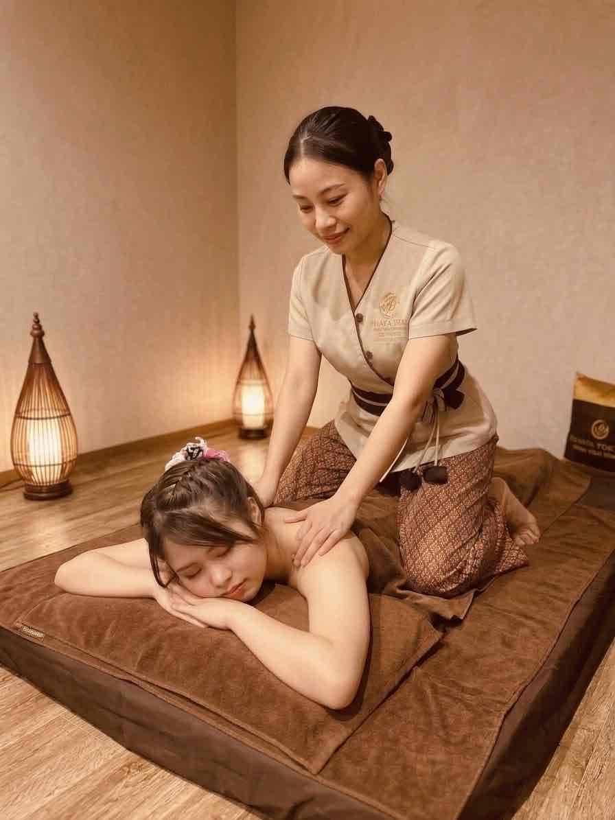 アロマオイル180分【睡眠の質を高める極上ケア】1/31まで【2,000円OFF】通常価格33,000円を⇒