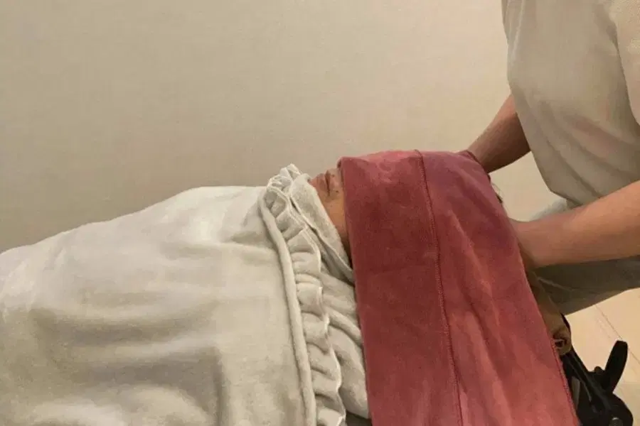 《プレミアム》脳＆眼精疲労リセット快眠ヘッドスパ(ドライヘッドスパ＋足つぼケア＋お腹リラックスケア＋デコルテ首肩ケア