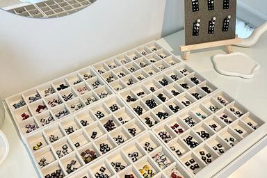 耳ツボジュエリー☆ 両耳14粒まで 30分