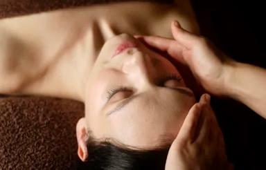 【HP限定コース】フェイシャルセット90分（フット）