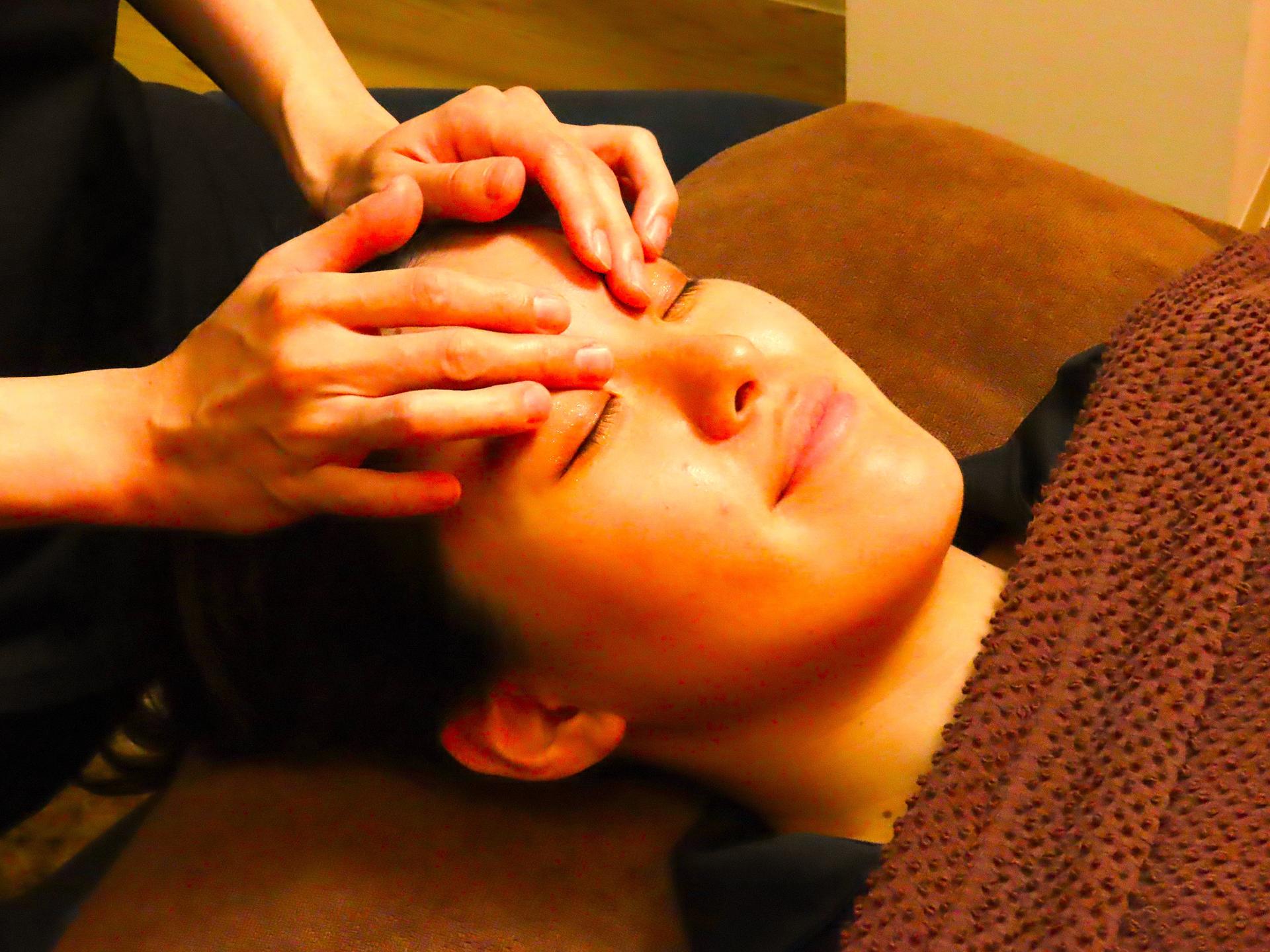 【眼精疲労/頭痛改善に】極上の寝落ちドライヘッドスパ45分Dry Head Spa&Eyes