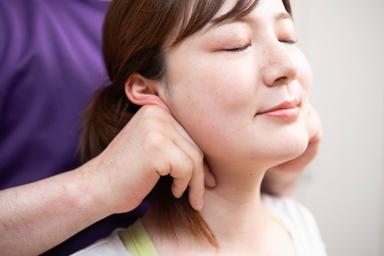 小顔、こしのくびれ、骨盤調整等 60分