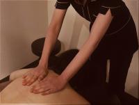 アロマオイルトリートメント６０分（足湯付）