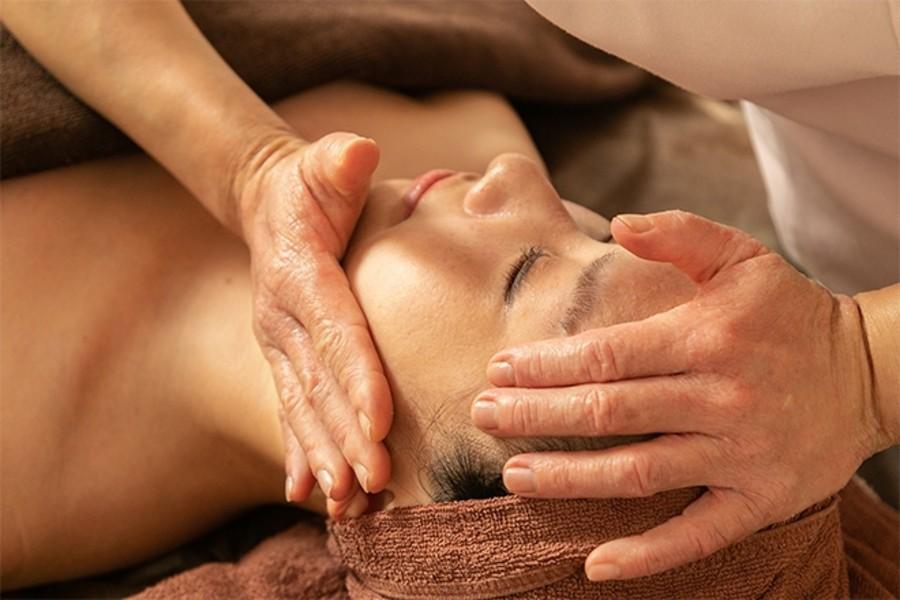 フェイシャル顔筋・小顔リフトリンパ 60分