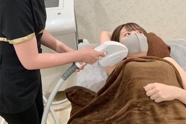 《脱毛/女性用》全身脱毛(顔&VIOあり) 60分