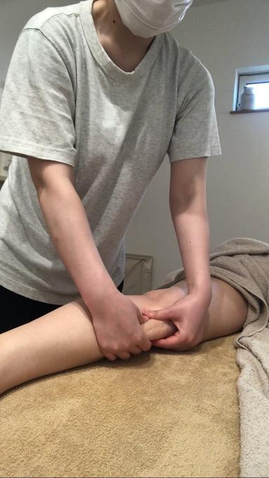 揉み出し半身６０分　