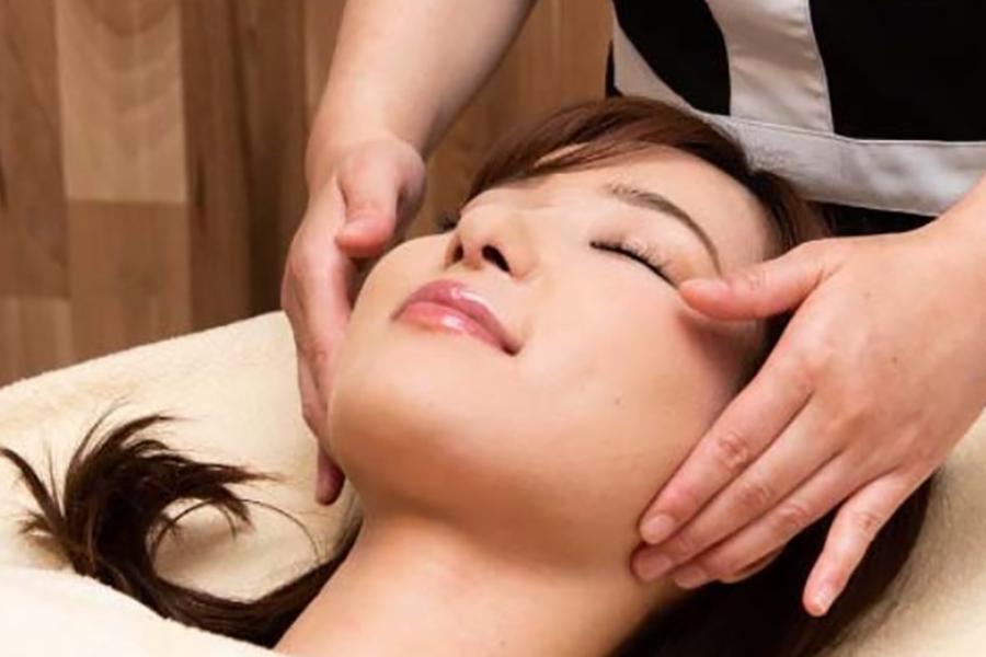 リフトアップアイヘッド