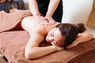 【新規限定】【オイルがお好きな方に】オイルリンパ全身コース60分　通常料金7200円→