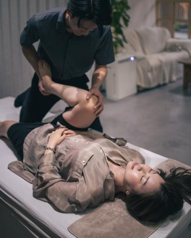 フルボディマッサージ＆カイロプラクティック【60min】( Full Body Massage & Chiropractic)
