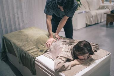 ボディマッサージ&ヘッドスパ【120 min】（with body massage and scalp massage）