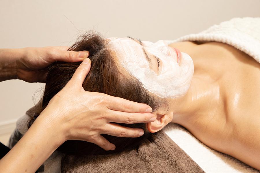 【新規】フェイシャル+パック中にドライヘッド 50分☆ヘッドケアのついたスペシャルコース