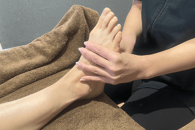 足ほぐしコース 60分（FootCare 60）※着替込み（下のみ） 