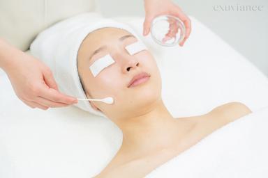 【韓国で話題！】水光ピールトリートメント☆ツヤ、くすみケア、肌質改善   60分