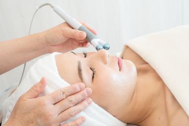 ハリ美白70分