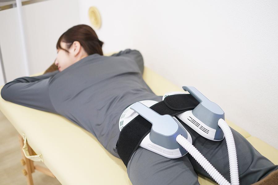 【楽して美ボディ】寝たまま腹筋2万回分！電磁パルス20分×ストレッチ40分