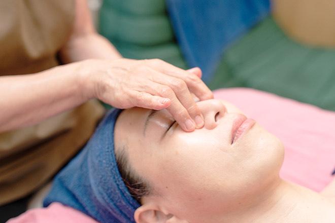 【今回ご来店の翌月末までに次回予約の方]小顔スッキリコルギ＆ボディコルギトリートメント150分極上のフルコース