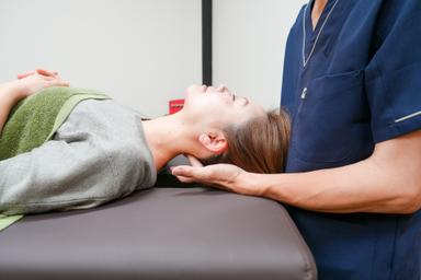 【睡眠不足/慢性疲労/頭が重い】ヘッドスパ+肩甲骨はがし(60分)