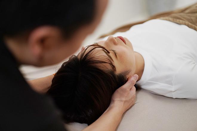 【新規限定】【睡眠不足/お疲れの方◎】本格ドライヘッドスパ＋全身揉みほぐし 50分 通常料金10,800円→5,980円