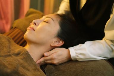 【早割】15時までのご来店　60分＋肩・首重点￥8,500→￥7,600