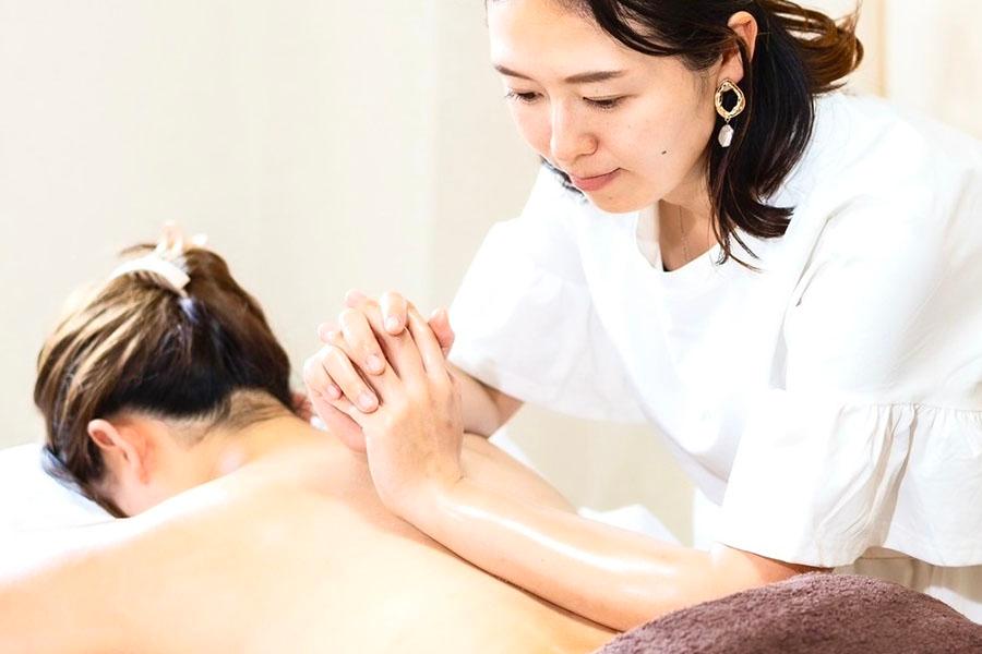 【新規限定】【手技や効果をまず実感したい方に】全身アロマリンパ+選べるオプション1つ 75分 通常料金7,900円