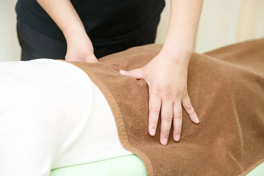 【新規限定】反り腰・骨盤の歪みの姿勢矯正☆腰痛ケアにも最適！ 30分 通常料金4,200円