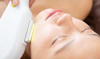 【新規限定】光フェイシャル （くすみ・赤み・毛穴・ニキビ跡）90分 