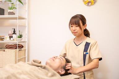 【新規限定】【疲れやすく眠りの悩みがある方に】整体つきドライヘッドスパ60分＋足ほぐし30分 通常料金8,000円