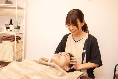 【新規限定】【短時間の組み合わせで眠りの質を上げたい方】ドライヘッドスパ30分＋足ほぐし30分  通常料金7,000円