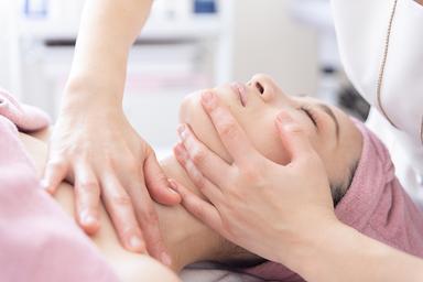 小顔骨格矯正・表情筋施術 50分