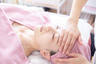【新規限定】自律神経の乱れからお顔周りまでスッキリ♪フェイシャル 70分