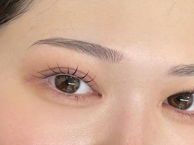 【垢ぬけたい方☆】アイブロウスタイリング＋眉カラー＋まつげパーマ