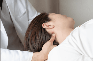 【当院人気NO.1メニュー】首特化整体