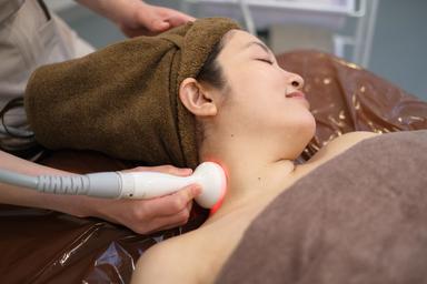 背中‐首～デコルテ凝り改善コース