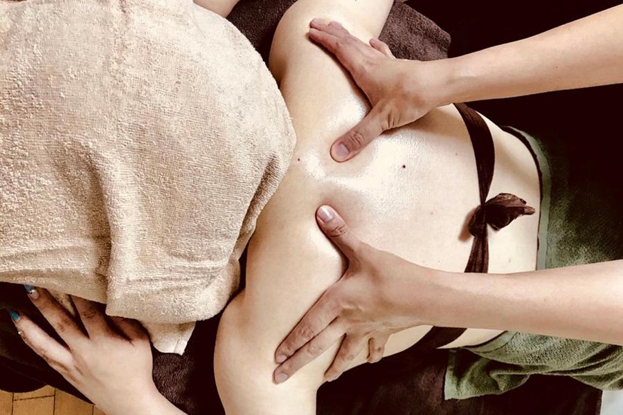 腸菅マッサレッチセラピー 40分