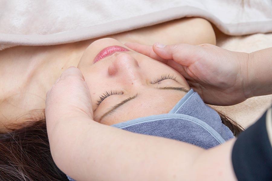 【再来限定】《Face:美肌維持サポート♪》贅沢☆肌育エイジングケアコース 80分 通常料金8,000円