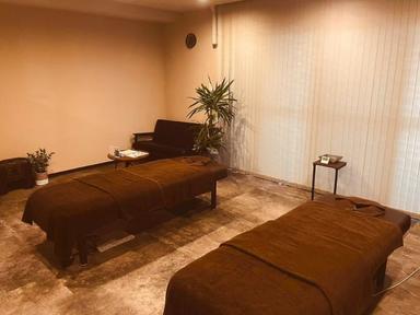 【温浴/足つぼ/よもぎ蒸し】月火から水木金にお疲れ駆け込みペアコース ８０分×２名  ※お電話予約のみ