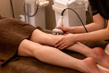 脚のむくみ撃退！！スッキリ美脚コース 75分