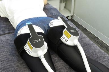 【最新！電磁パルス】30分寝たままで腹筋運動3万回分！！ 45分